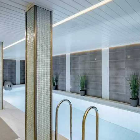 Westend Luxury Spa House *